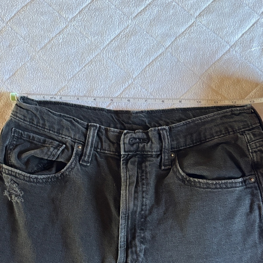 GAP Women's Relaxed Black Distressed Jeans - Picture 4 of 6